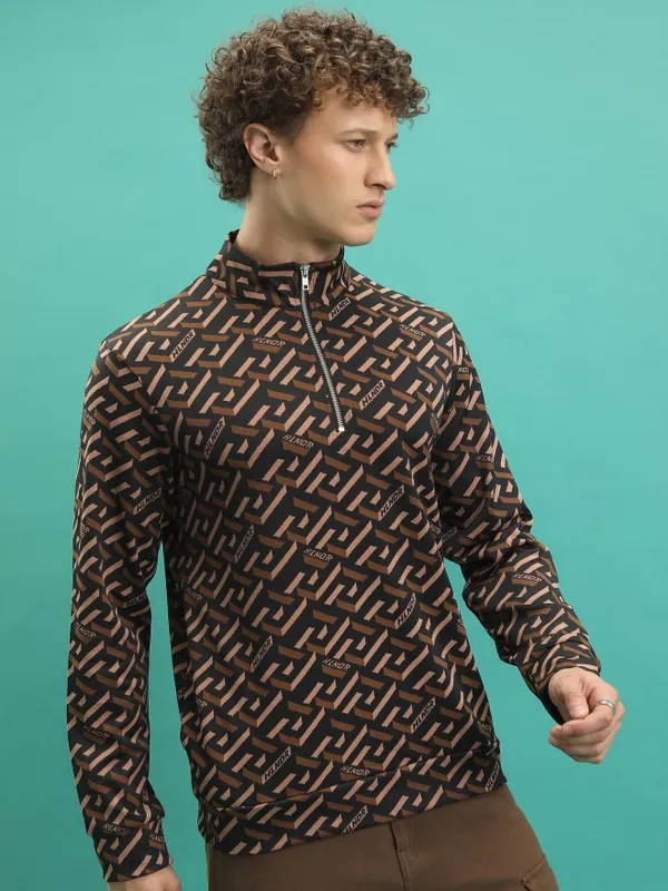 Highlander Men Brown High Neck Pullover Sweatshirt