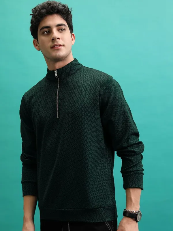  HIGHLANDER Men Black High Neck Pullover Sweatshirts