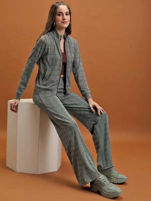 Tokyo Talkies Women Green Blazer With Trouser