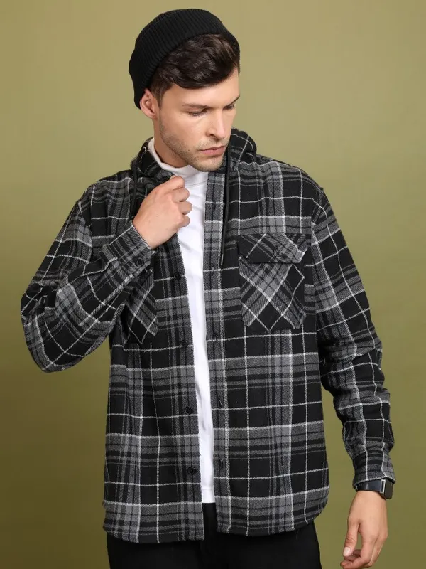  Highlander Men Black Checked Regular Fit Casual Shirts