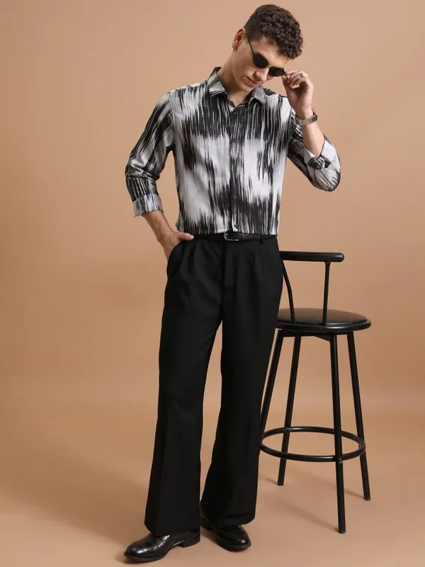 Men Slim Fit Casual Shirt