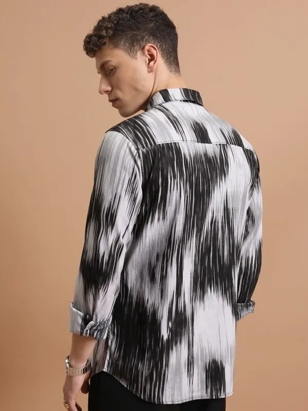 Men Slim Fit Casual Shirt