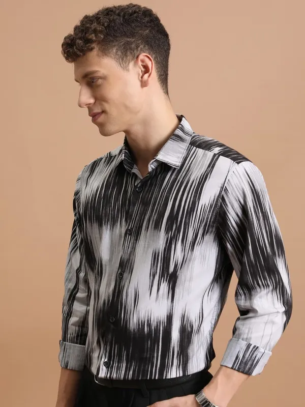 Men Slim Fit Casual Shirt
