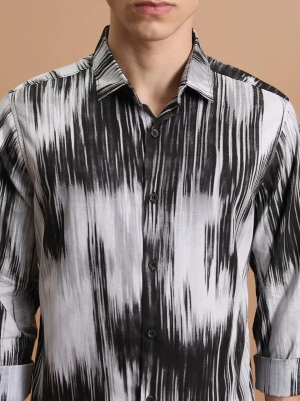 Men Slim Fit Casual Shirt