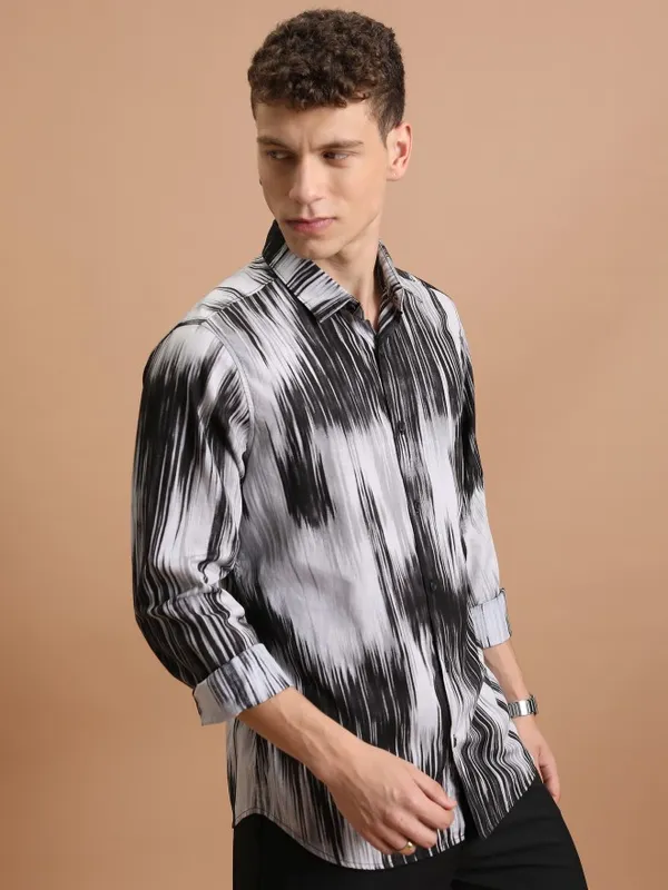 Men Slim Fit Casual Shirt