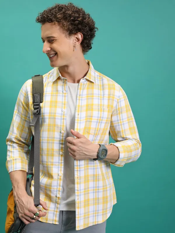 Men Slim Fit Casual Shirt