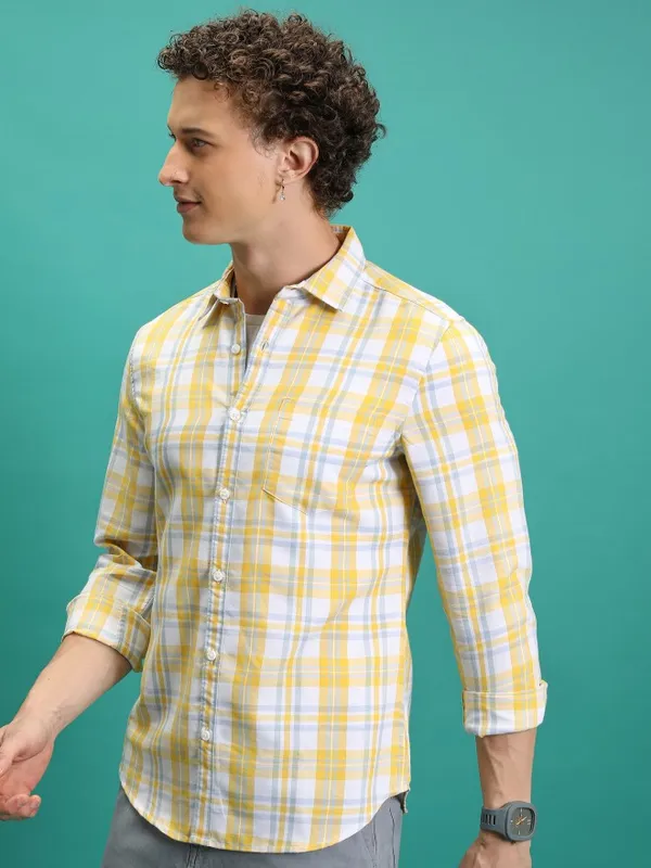 Men Slim Fit Casual Shirt