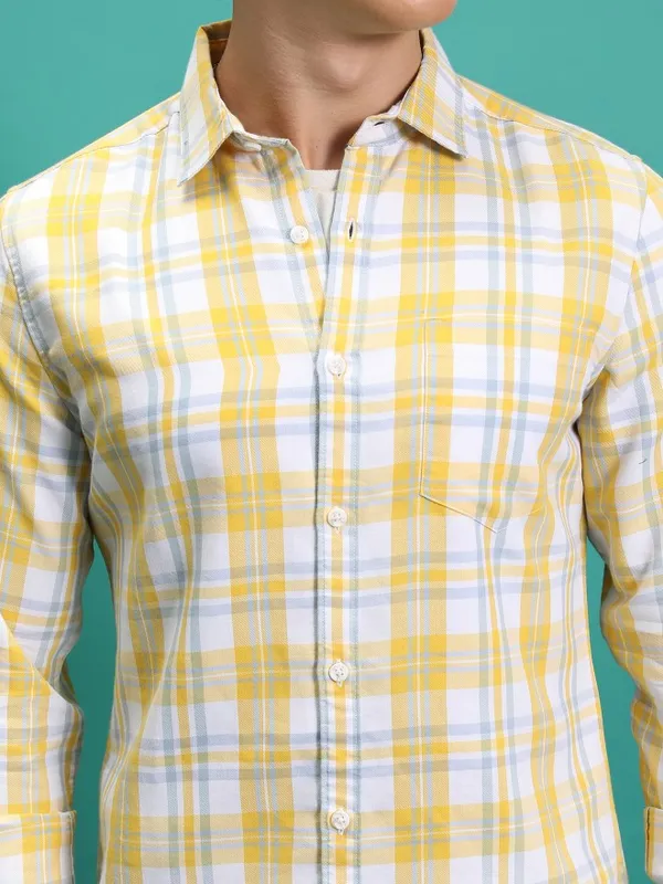 Men Slim Fit Casual Shirt