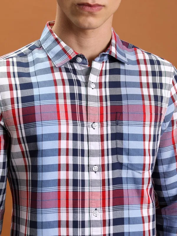  Highlander Men White Checked Slim Fit Casual Shirts