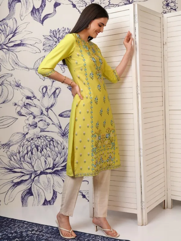 Ketch Women Yellow Printed Straight Kurta