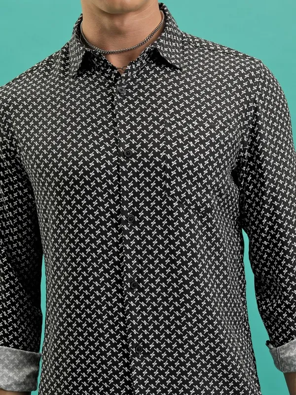  Ketch Men Black Printed Slim Fit Casual Shirts