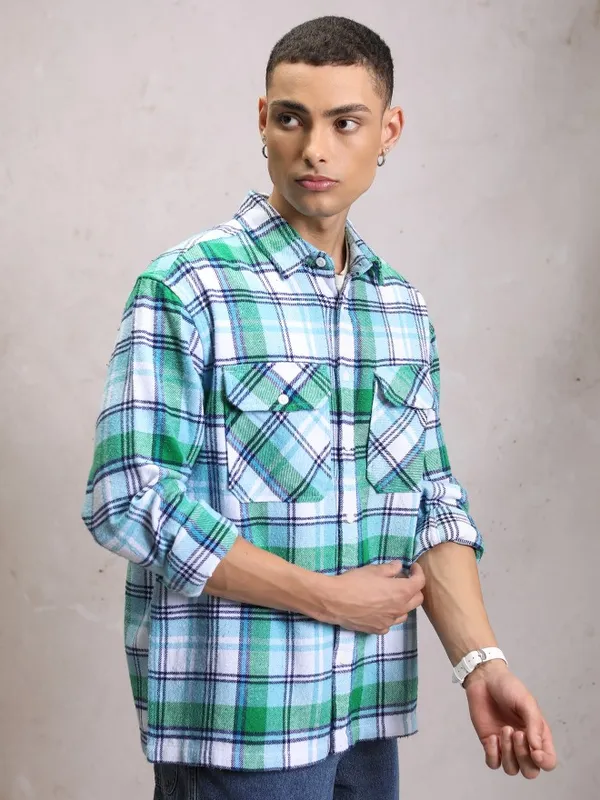  Highlander Men White Checked Regular Fit Casual Shirts