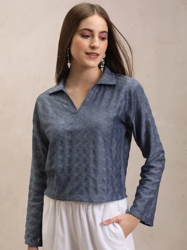  Tokyo Talkies Women Blue Self Design Regular Tops