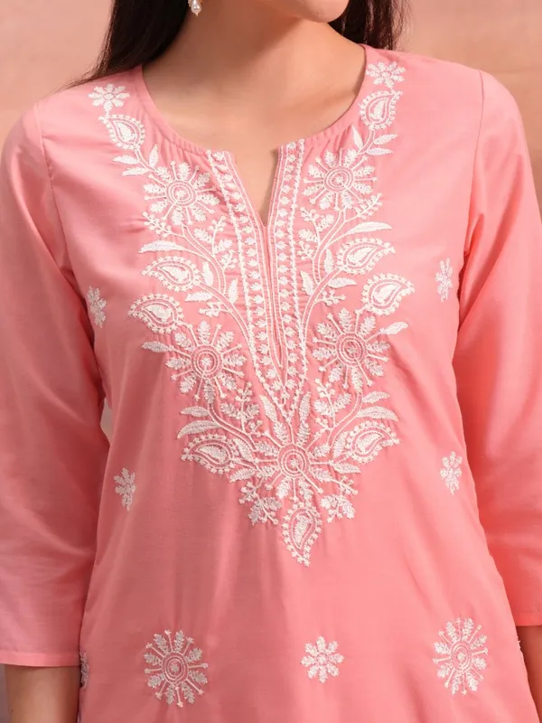 Embroidered Straight Kurta