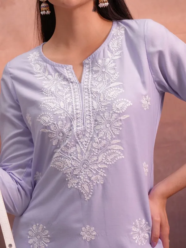  Vishudh Women Purple Embroidered Straight Kurtas