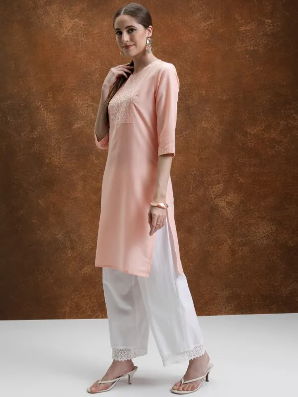  Vishudh Women Peach Embroidered Straight Kurtas