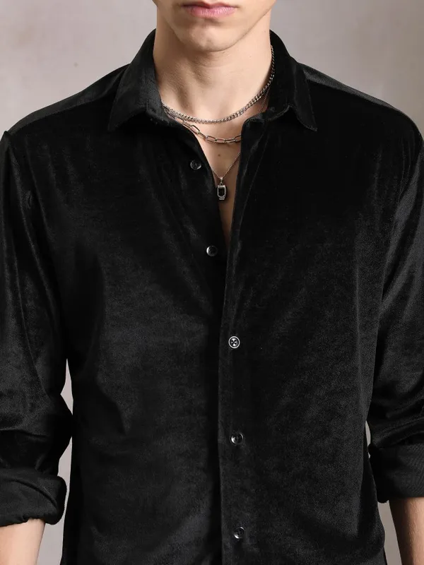 Men Slim Fit Casual Shirt