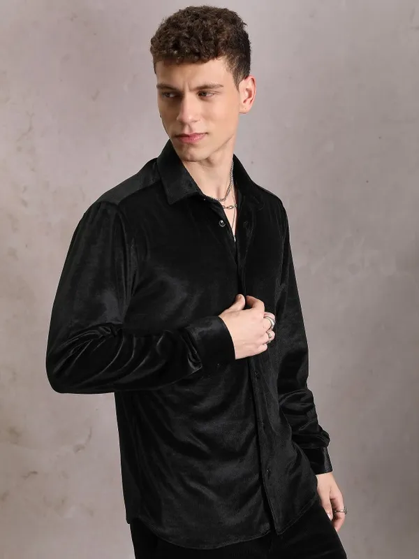 Men Slim Fit Casual Shirt