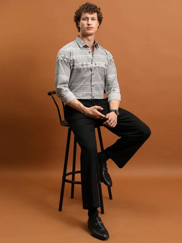  Ketch Men Grey Printed Slim Fit Casual Shirts