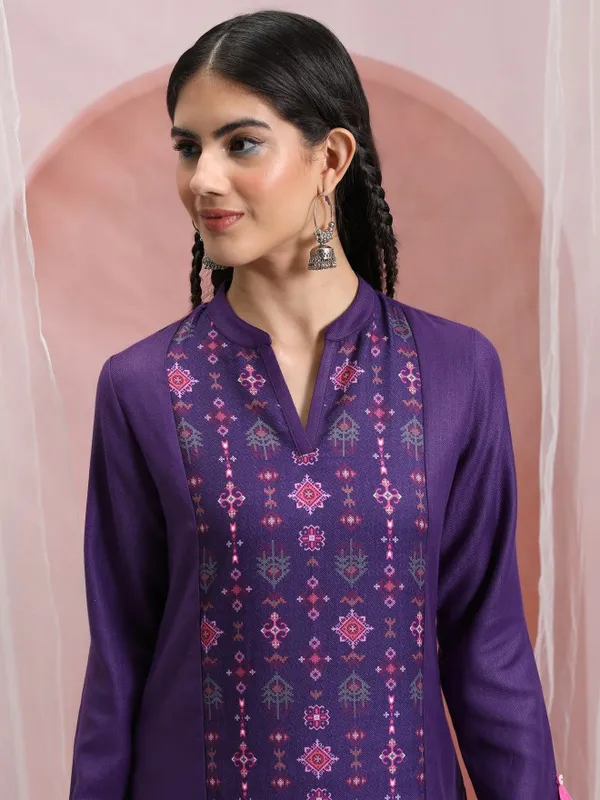  Vishudh  Women Purple Printed Straight Kurtas