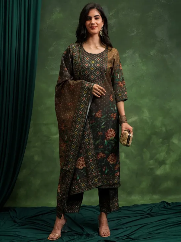 Women Kurta With Trouser & Dupatta