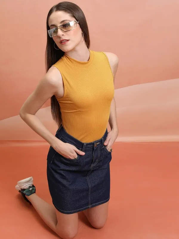 Solid Regular Top