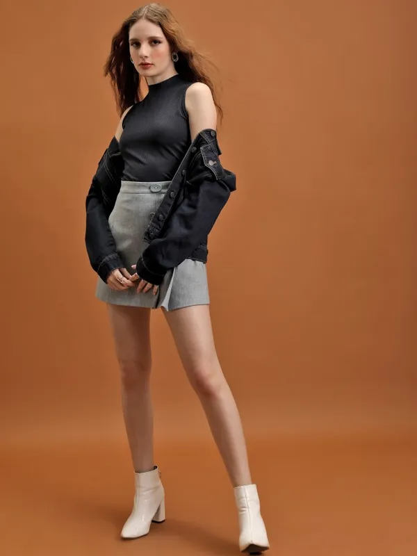 Solid Regular Top