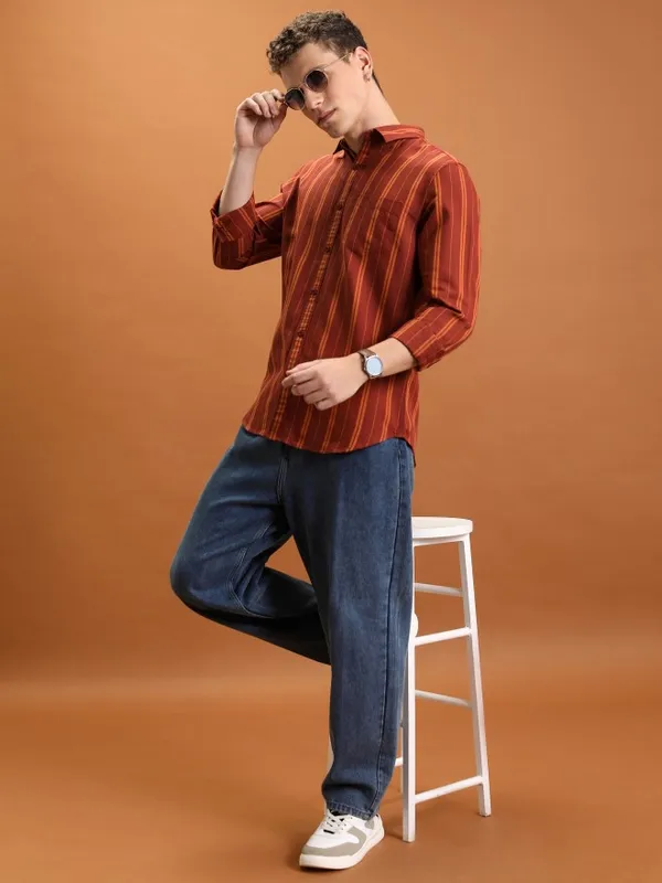 Men Slim Fit Casual Shirt
