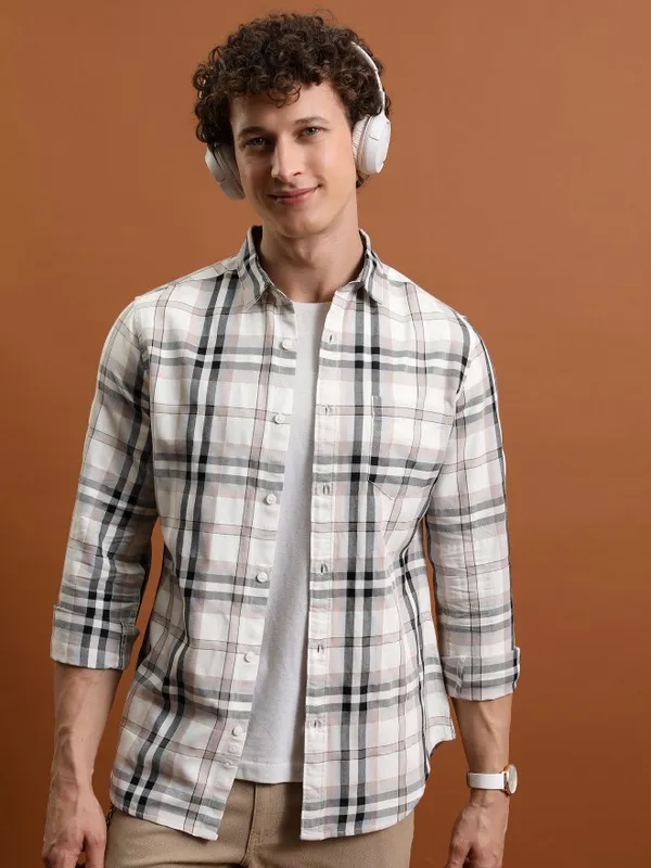 Men Slim Fit Casual Shirt