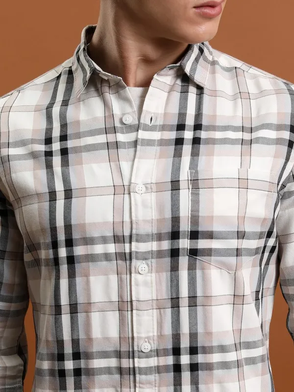 Men Slim Fit Casual Shirt