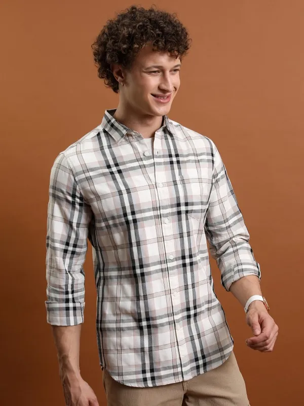 Men Slim Fit Casual Shirt