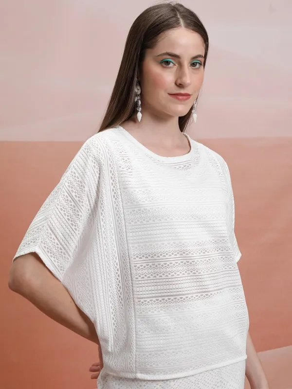  Tokyo Talkies Women White Self Design Regular Tops