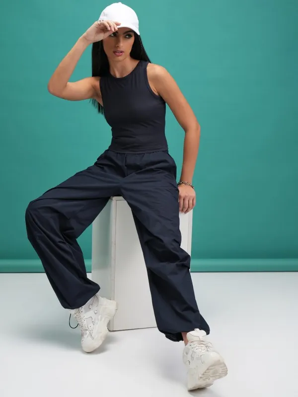 Solid Fitted Top