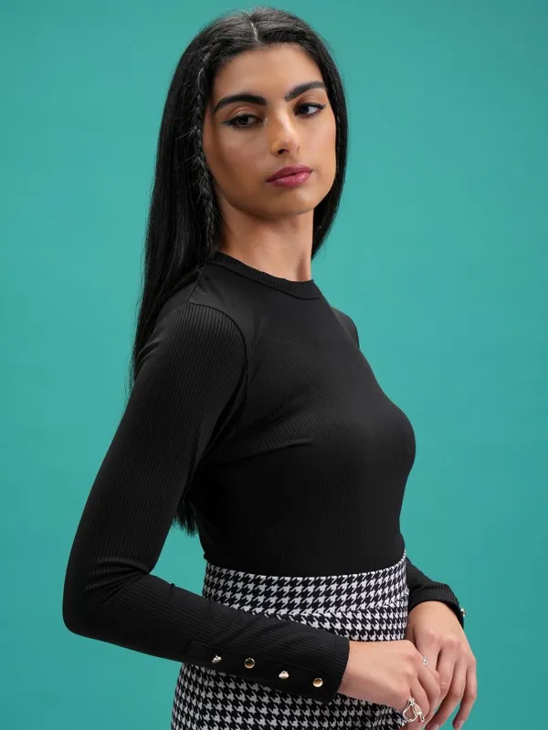  Tokyo Talkies Women Black Self Design Fitted Tops