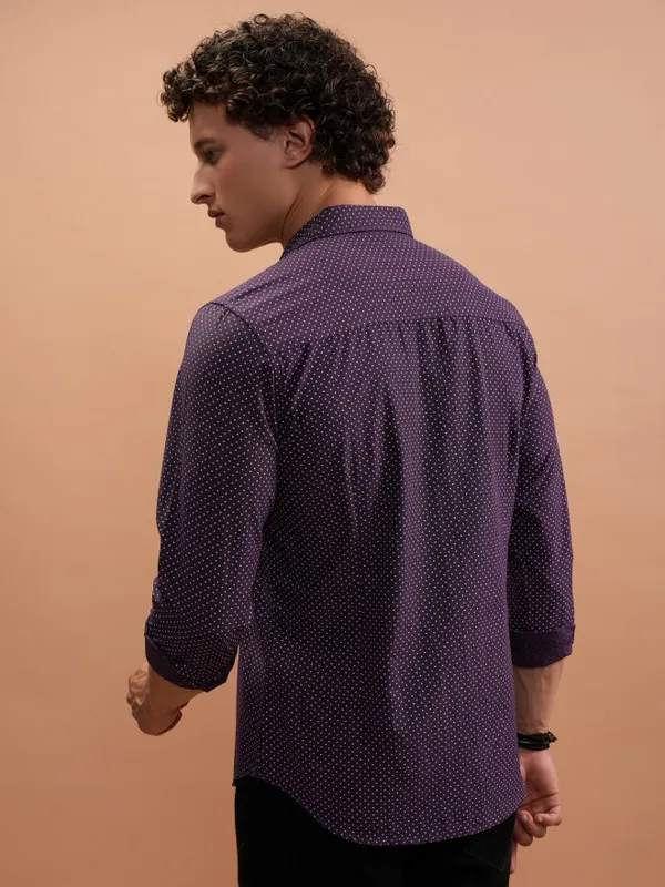 Highlander Men Purple Printed Slim Fit Casual Shirts
