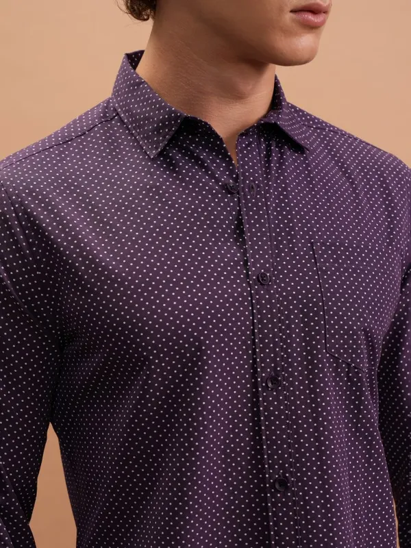  Highlander Men Purple Printed Slim Fit Casual Shirts