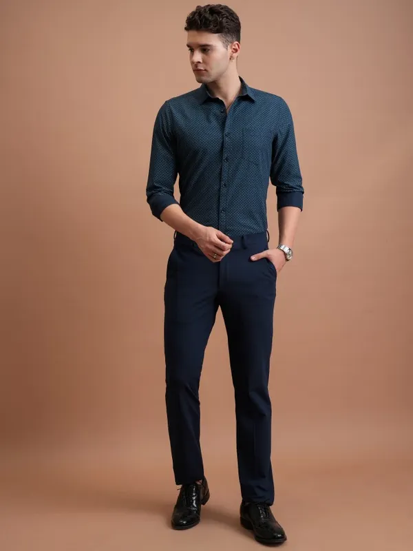  Highlander Men Navy Blue Printed Slim Fit Casual Shirts