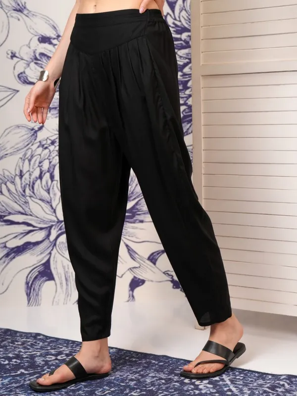 Vishudh Women Black Elasticated Ankle Length Dhoti Pants