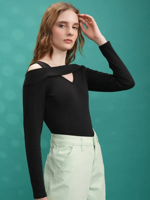 Solid Fitted Top