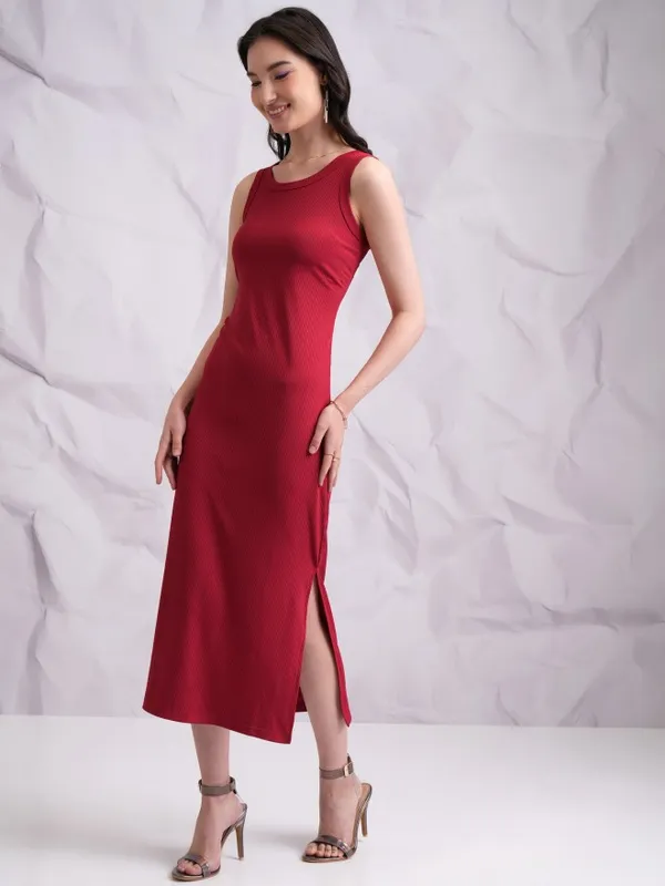 Tokyo Talkies Women Red Solid Sheath Dresses