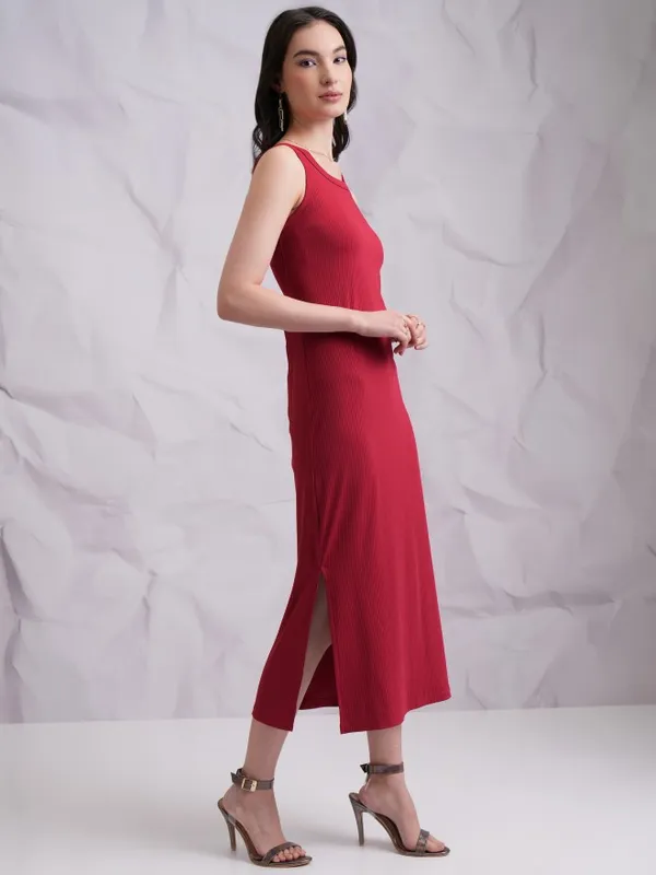 Tokyo Talkies Women Red Solid Sheath Dresses