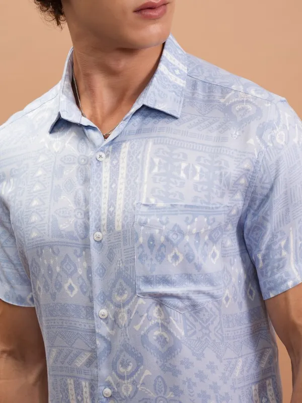 Men Slim Fit Casual Shirt