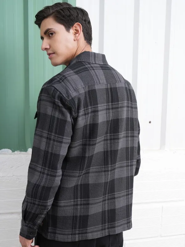  Locomotive Men Grey Checked Oversized Fit Casual Shirts