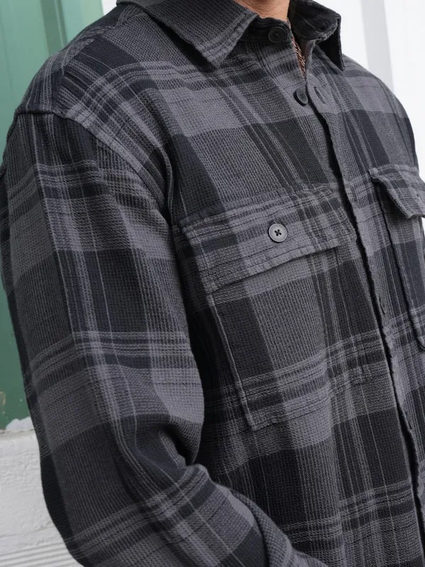  Locomotive Men Grey Checked Oversized Fit Casual Shirts