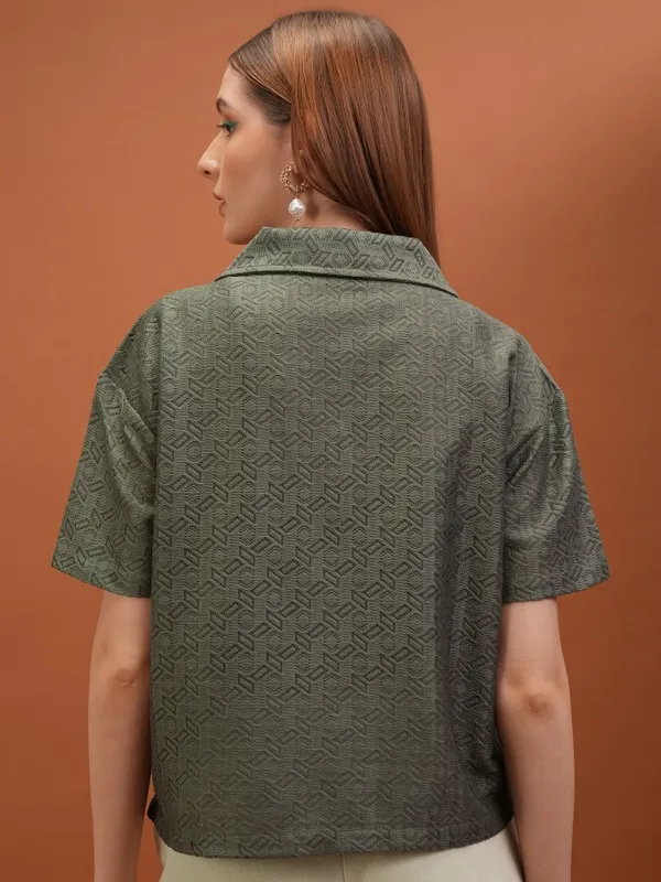 Solid Regular Top