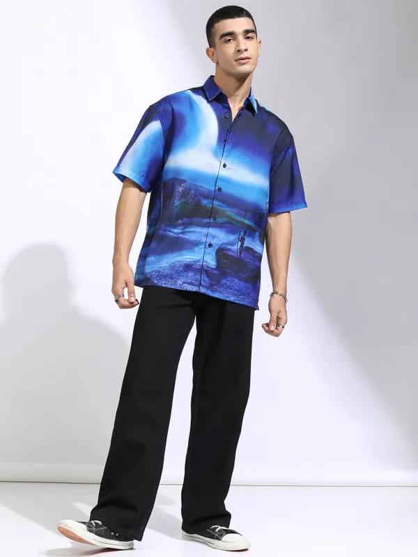 Highlander Men Blue Printed Oversized Fit Casual Shirt