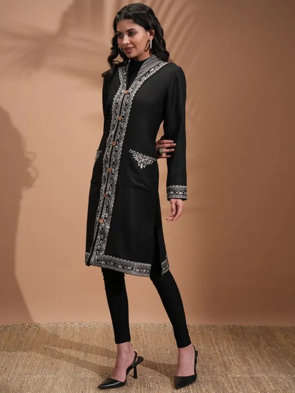 Vishudh Women Black Open Front Jacket