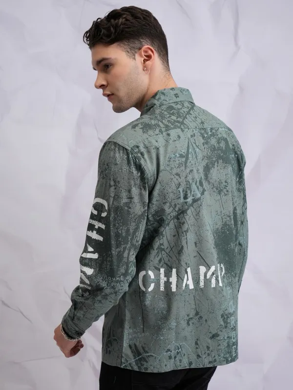  Highlander Men Green Printed Regular Fit Casual Shirts