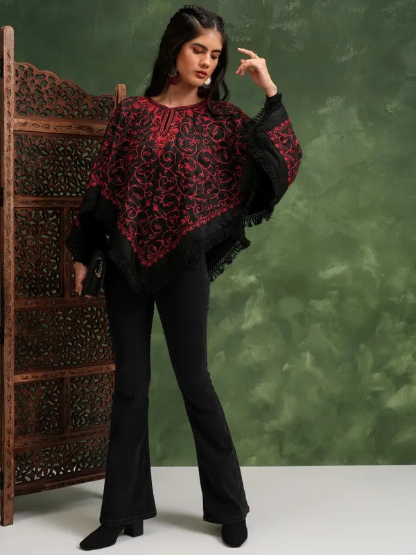 Embroidered Kaftan Top