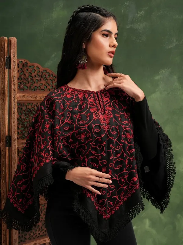 Embroidered Kaftan Top